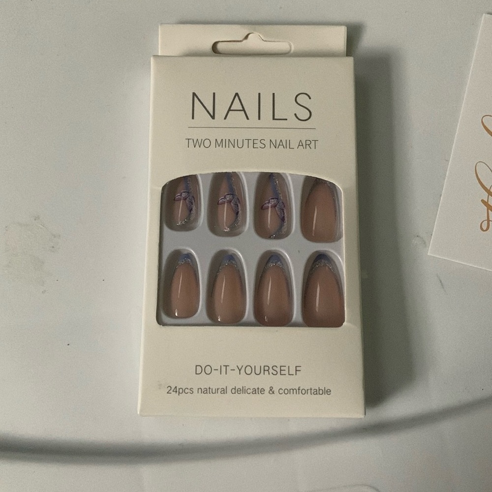 Butterfly fake nails